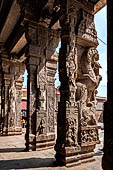 The great Chola temples of Tamil Nadu - The Sri Ranganatha Temple of Srirangam. The mandapa at the entrance of the temple (southern branch of the fourth courtyard). 